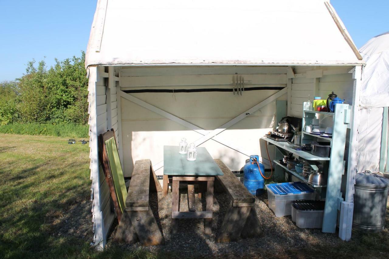 Mill Haven Place Glamping-Yurt 1 Talbenny Exterior photo